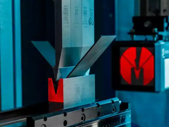 Da66s 시스템이 장착된 프레스 브레이크